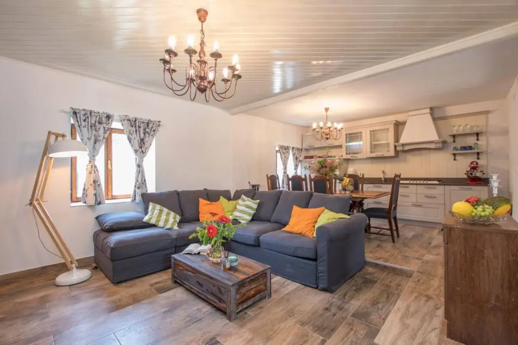 Umag 2-Bedroom Villa for up to 6 Guests
