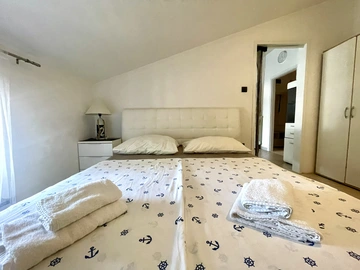 2-Bedroom Apartment in Umag with Parking