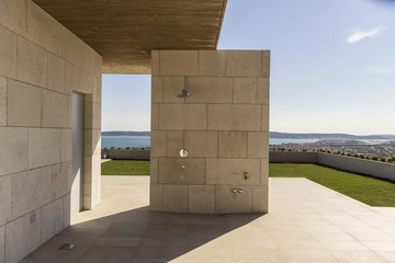 6-Bedroom Villa with Heated Pool in Kaštel Stari