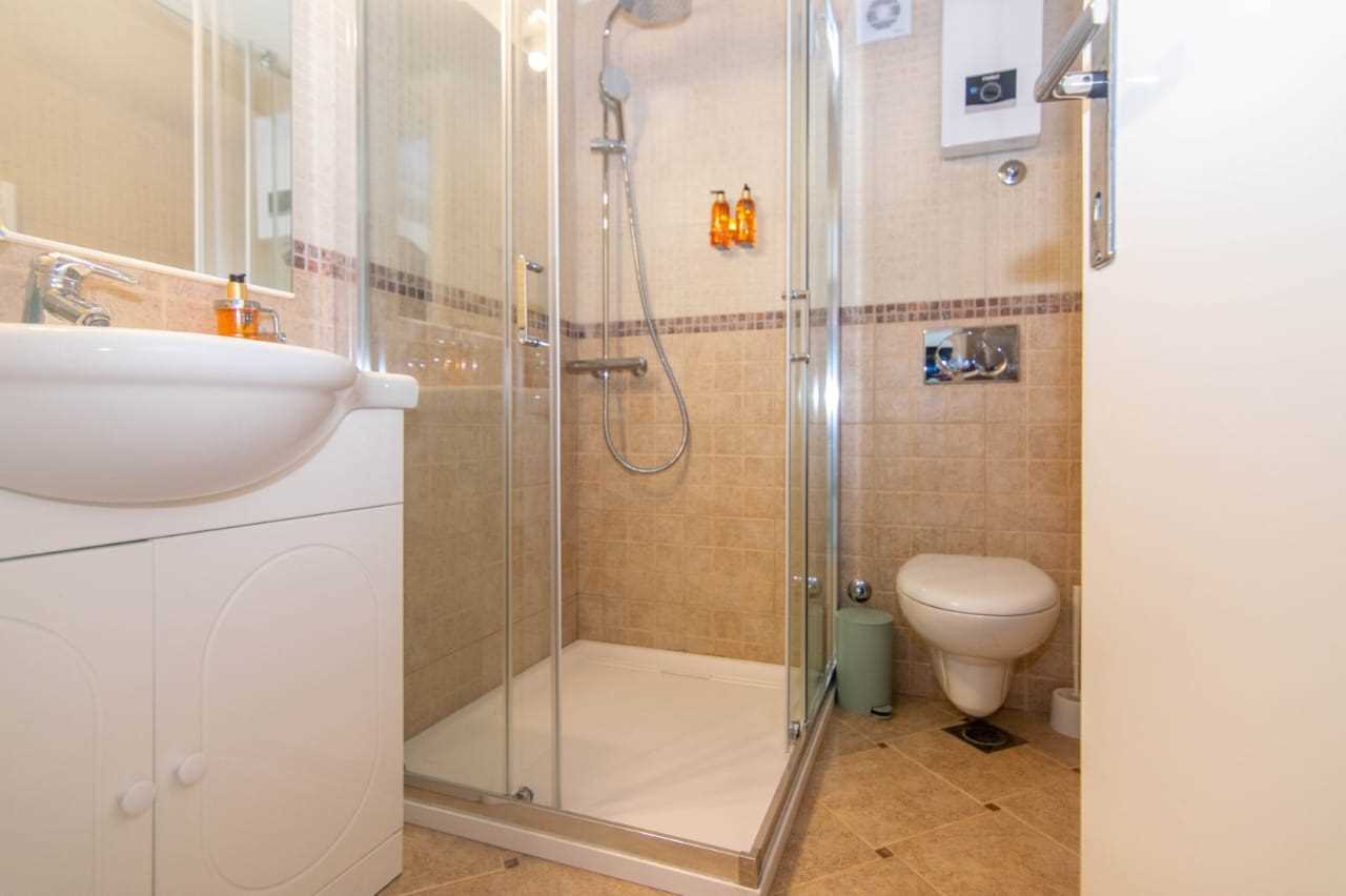 Elegantan stan sa pogledom na Bokokotorski zaliv
