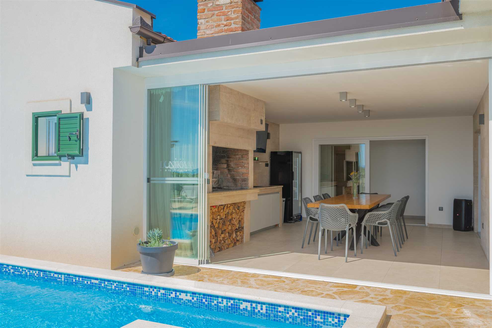 Villa Unika heated Pool, Jacuzzi, Sauna