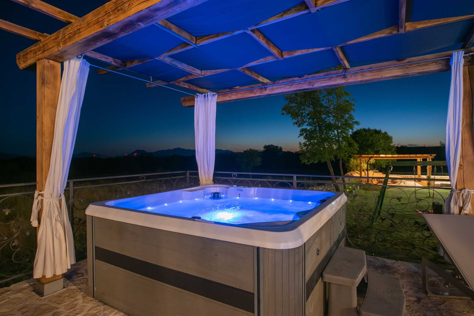 Villa Unika heated Pool, Jacuzzi, Sauna
