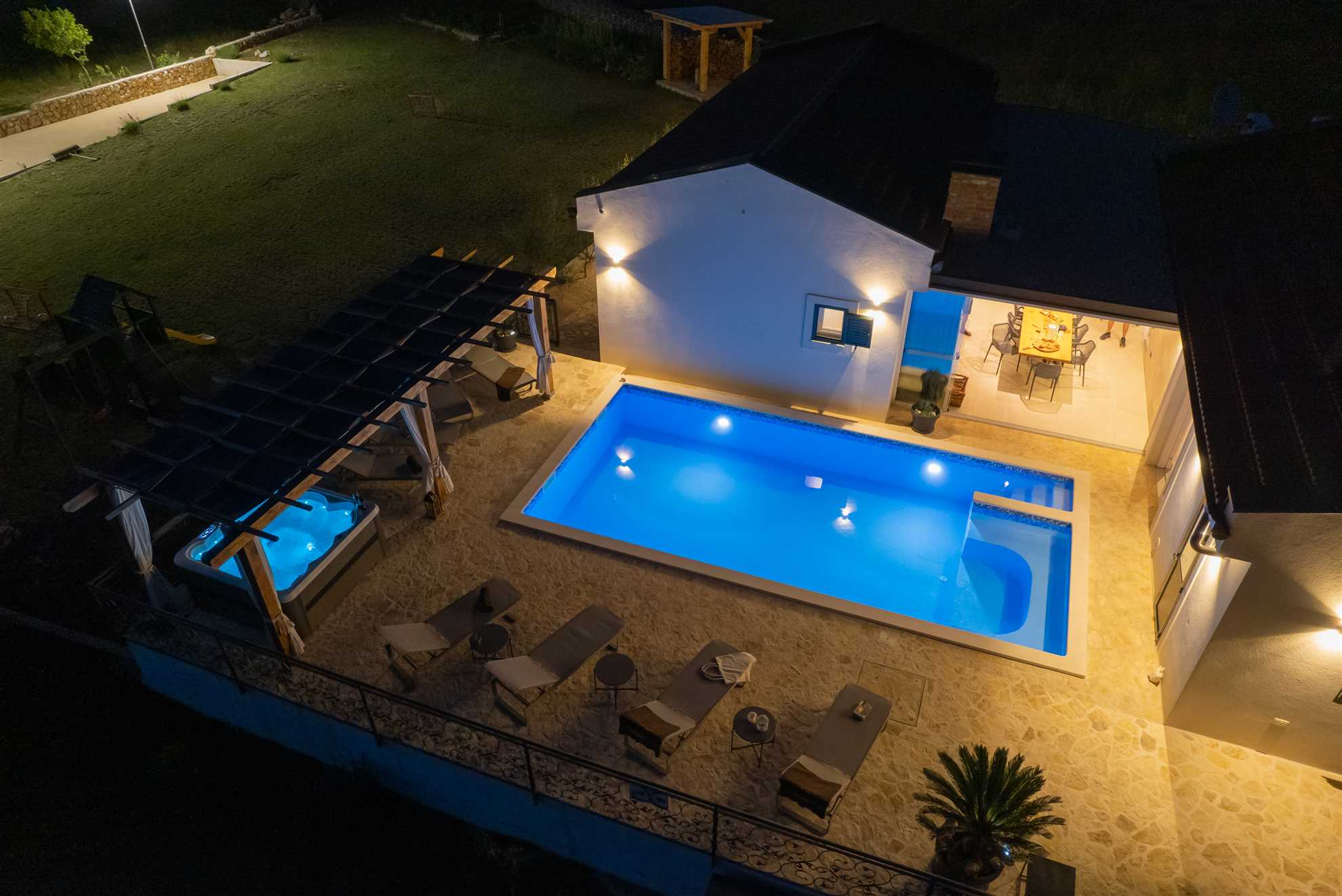 Villa Unika heated Pool, Jacuzzi, Sauna