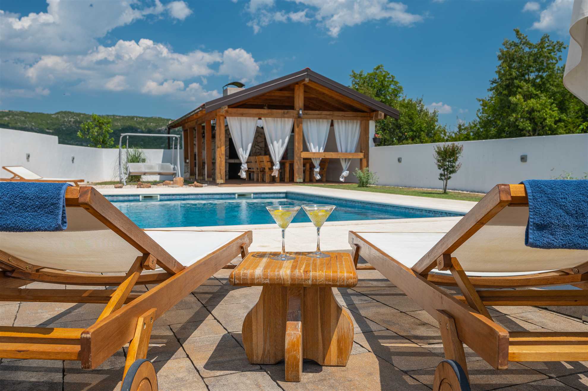 Traditional Comfort Casa Natura with 36m2 Pool