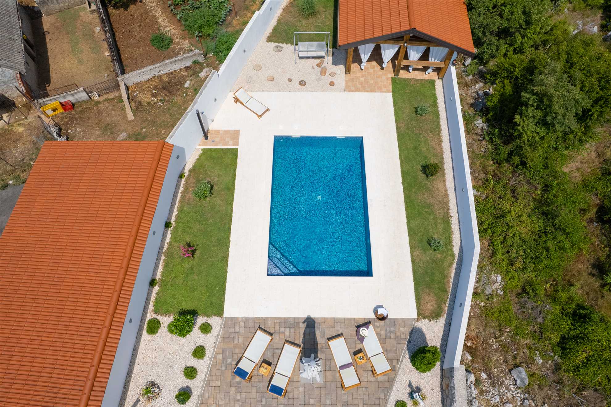 Traditional Comfort Casa Natura with 36m2 Pool