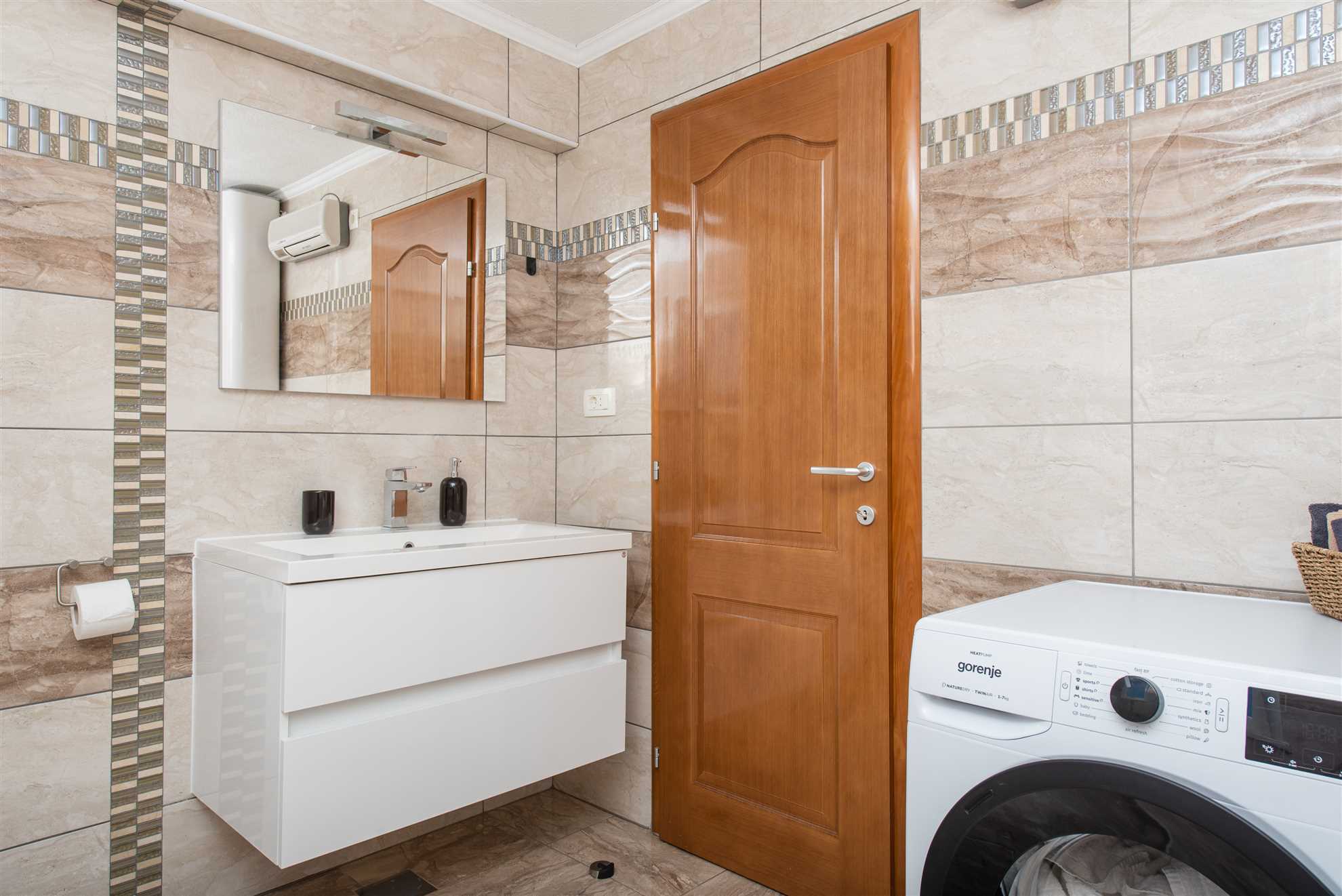 Traditional Comfort Casa Natura with 36m2 Pool