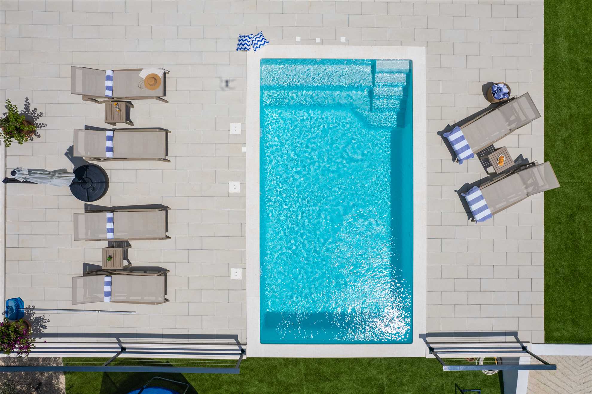 New! Villa Nacle with heated Pool