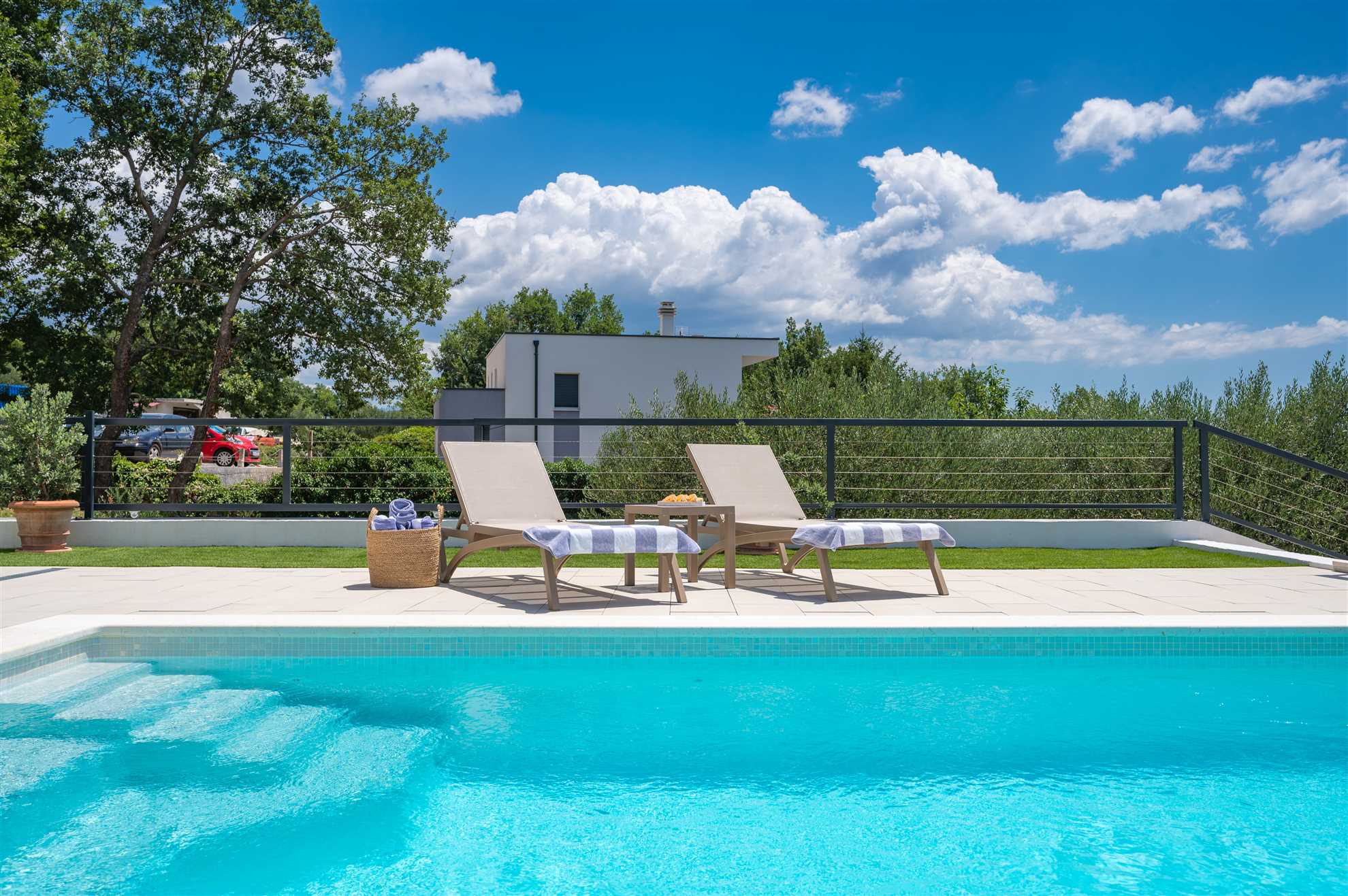 New! Villa Nacle with heated Pool