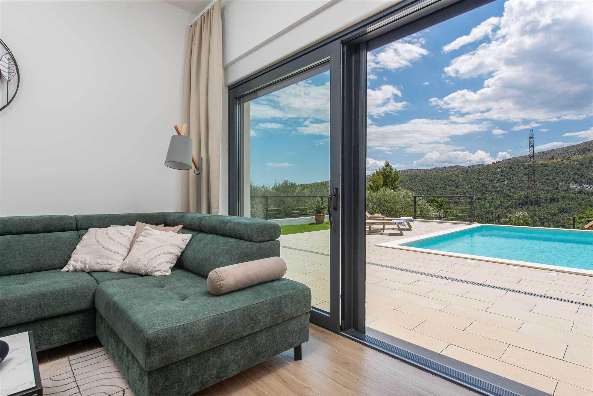 New! Villa Nacle with heated Pool