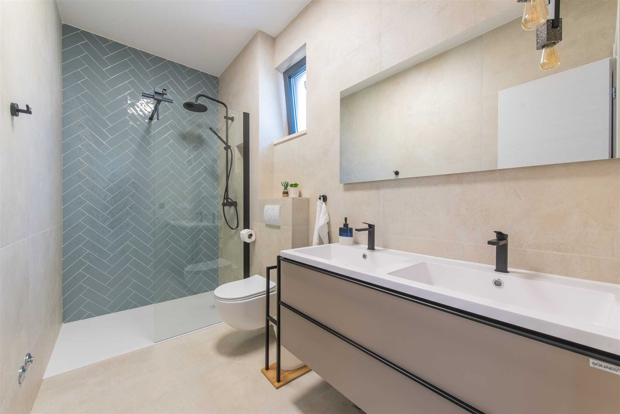 New! Villa Nacle with heated Pool