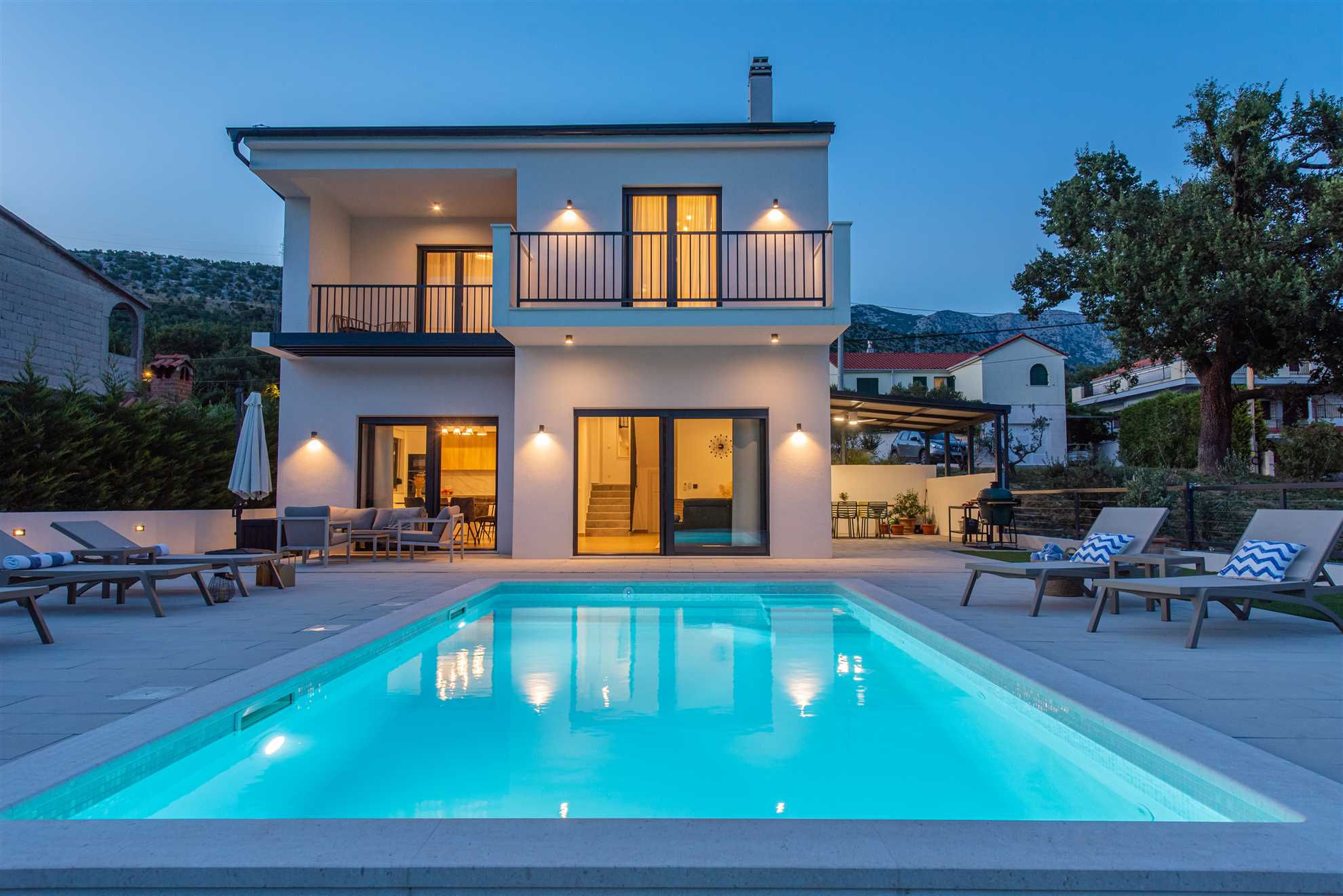 New! Villa Nacle with heated Pool