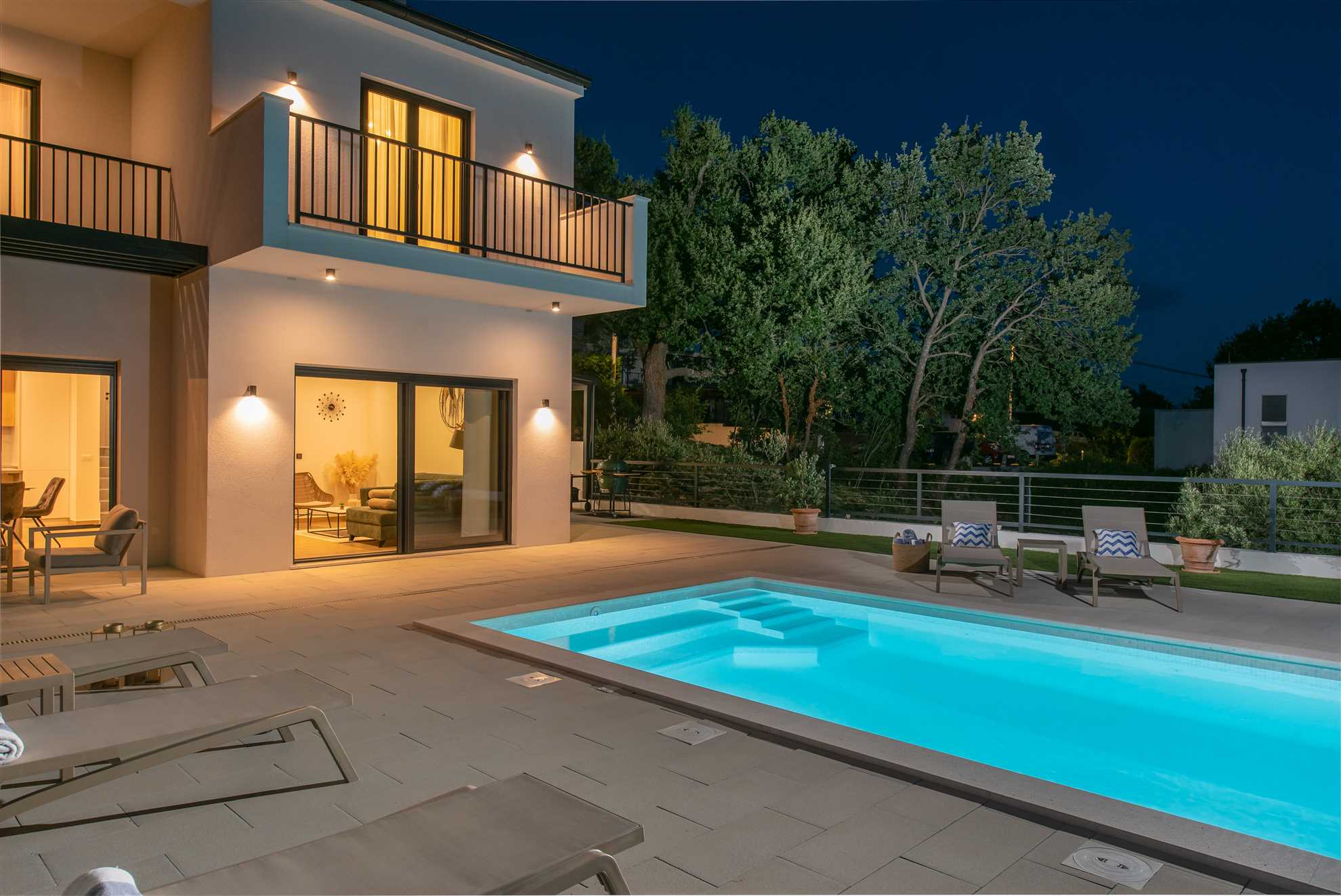 New! Villa Nacle with heated Pool