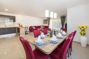 Zmijavci Villa for Up to 10 Guests with Pool