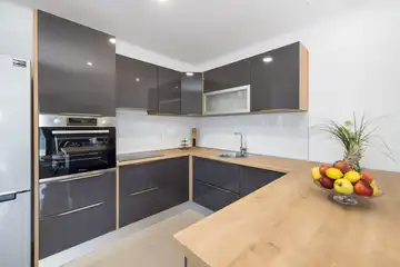 Zmijavci Villa for Up to 10 Guests with Pool