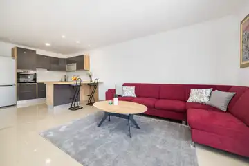 Zmijavci Villa for Up to 10 Guests with Pool