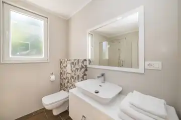 Zmijavci Villa for Up to 10 Guests with Pool