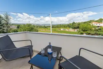 Zmijavci Villa for Up to 10 Guests with Pool