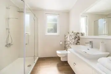 Zmijavci Villa for Up to 10 Guests with Pool