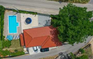Zmijavci Villa for Up to 10 Guests with Pool