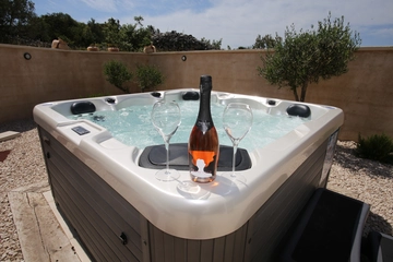 Jezera 3-Bedroom Villa with Hot Tub and Sea View