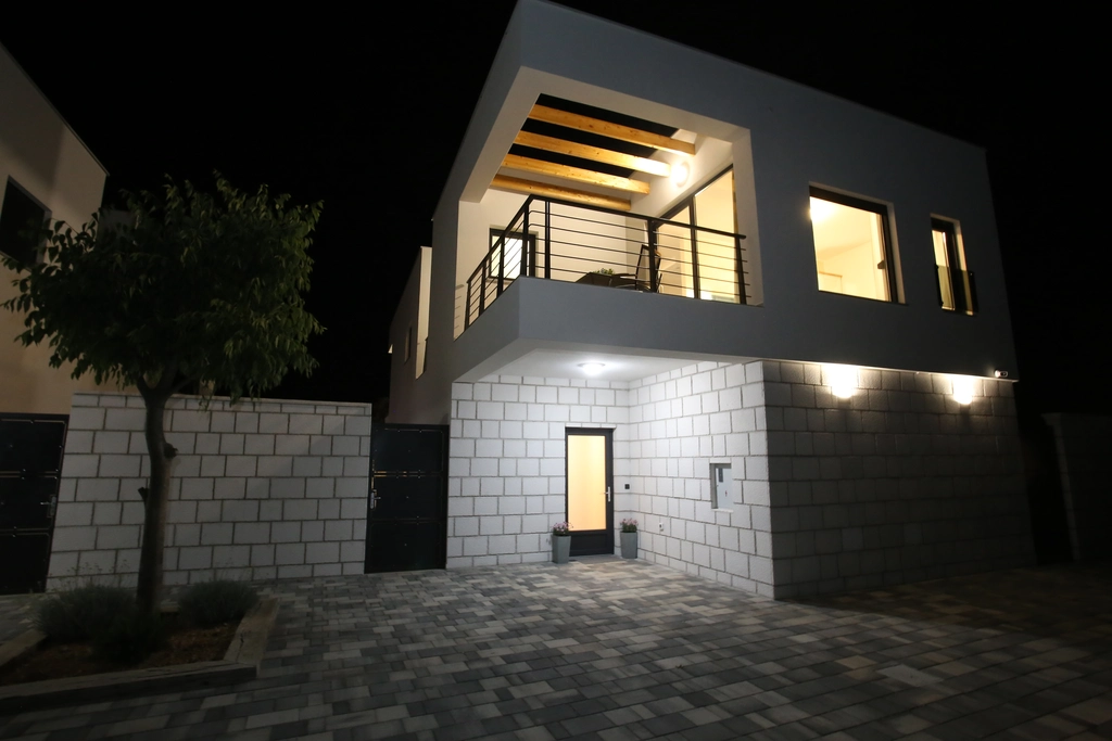 Jezera 3-Bedroom Villa with Hot Tub and Sea View