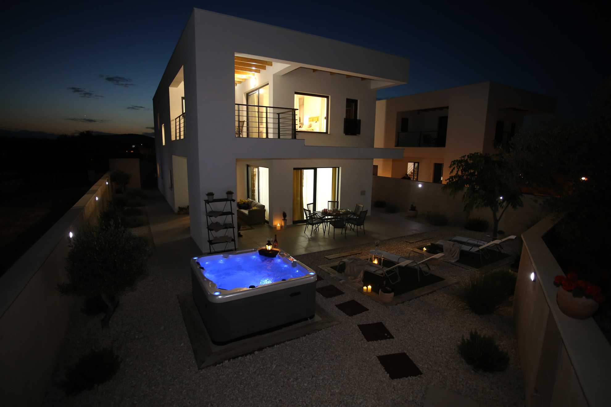 Villa Punta Sol with jacuzzi