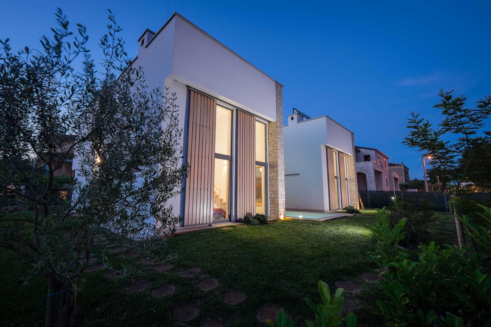 Vacay Villa 2in1 unique with private pool