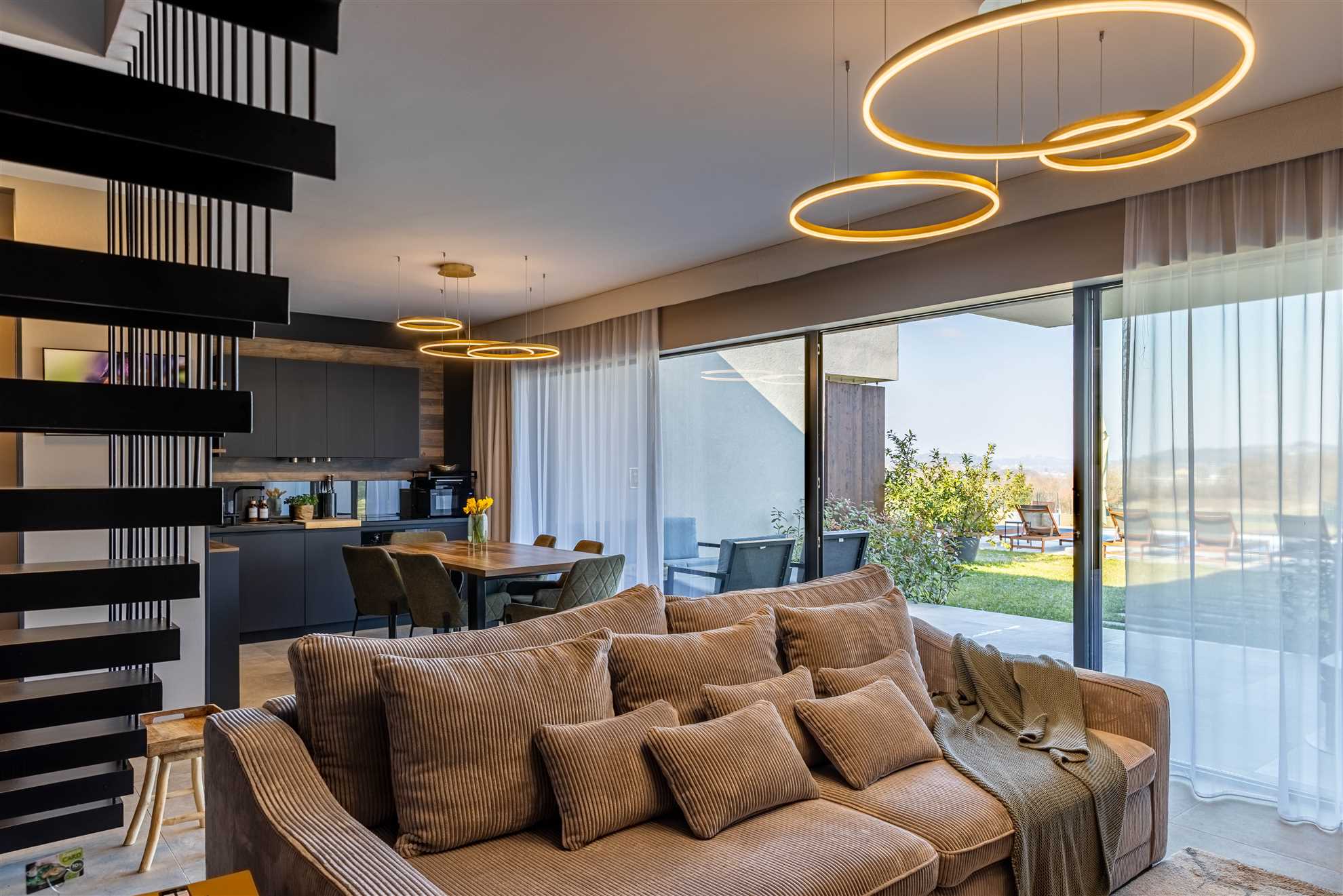 Luxury apartments Iris