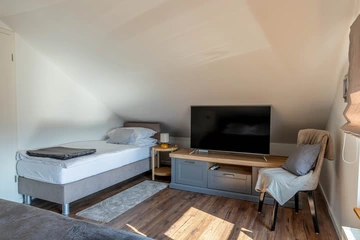 Holiday House for 6 Guests in Stubičke Toplice