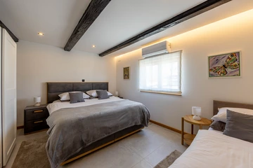 Holiday House for 6 Guests in Stubičke Toplice