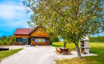 Holiday House for 6 Guests in Stubičke Toplice