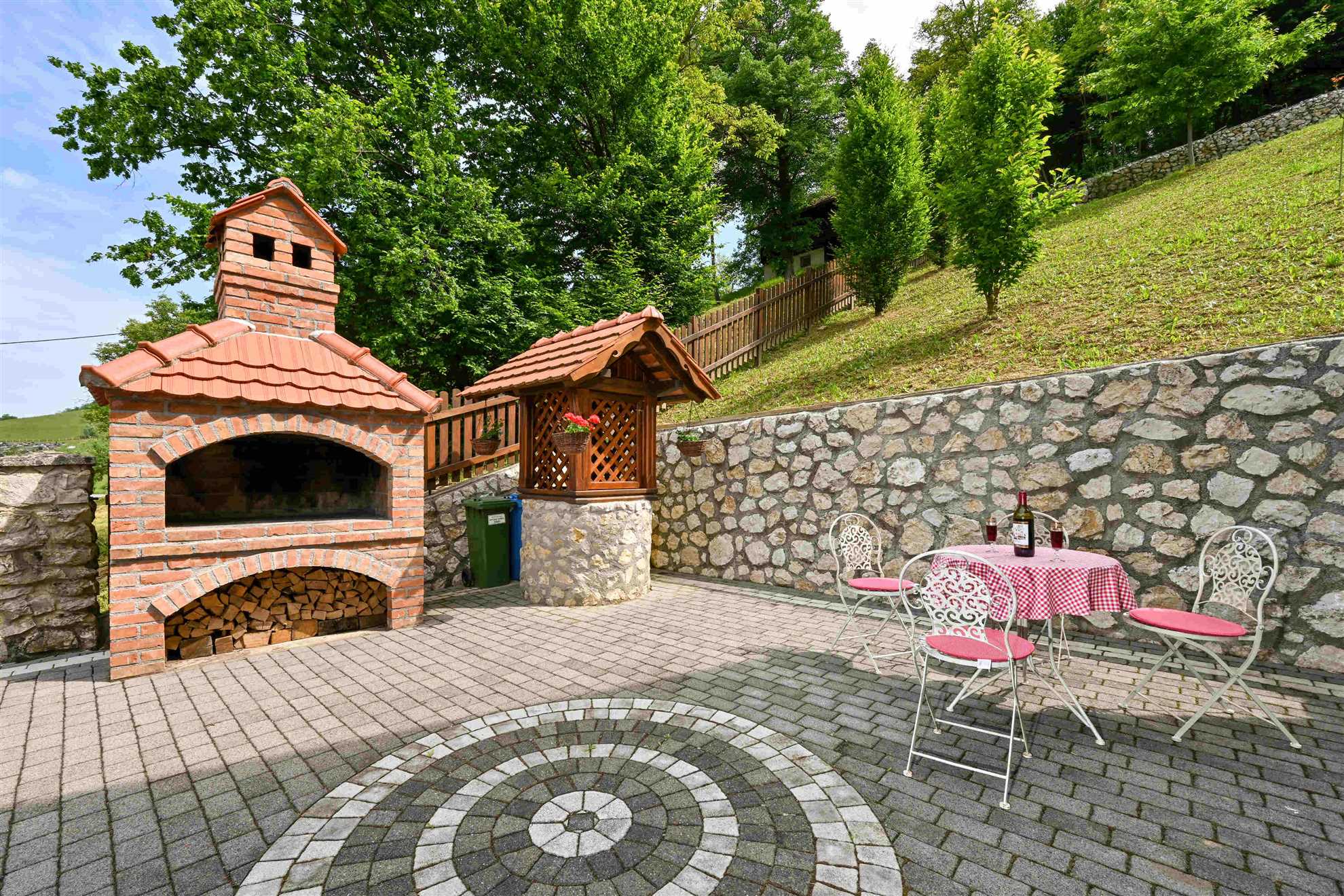 Holiday home Vila Trnoružica (Sleeping Beauty Villa)