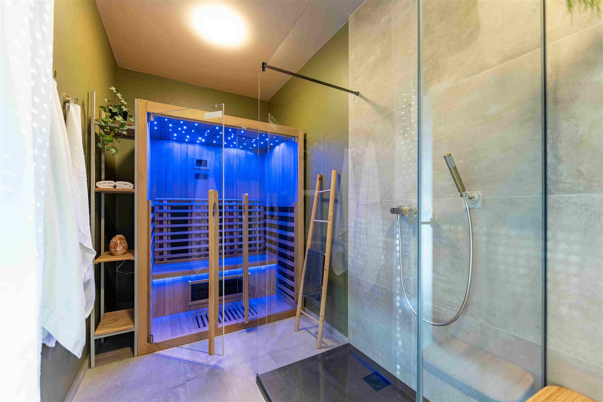 Luxury apartments Iris