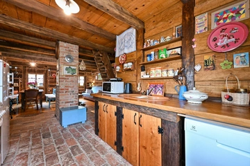 Holiday House in Sekirišće for Up to 4 Guests