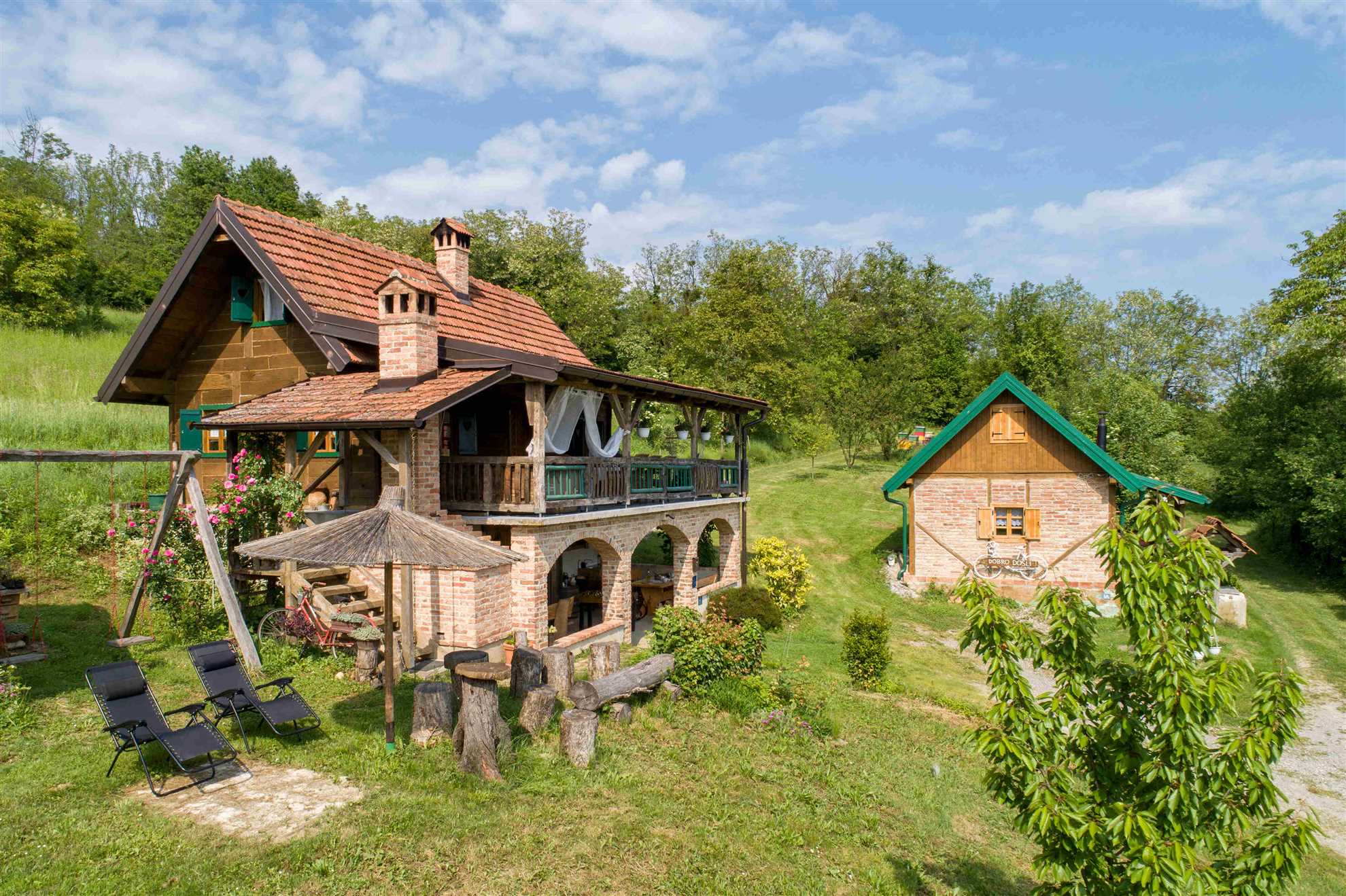Holiday home BEE (Pčelica)