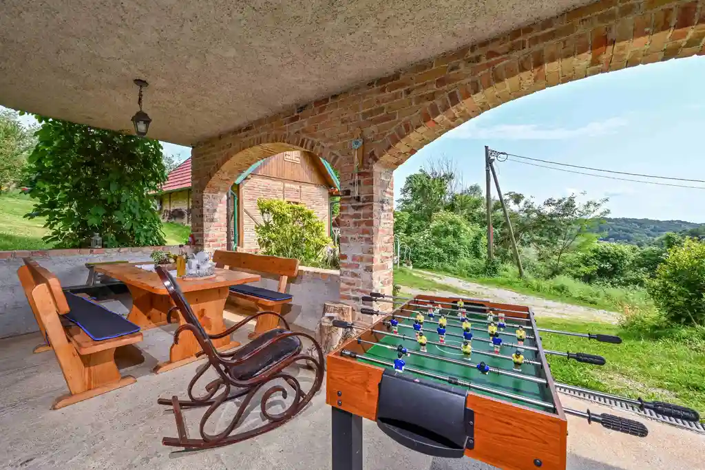 Holiday House in Sekirišće for Up to 4 Guests