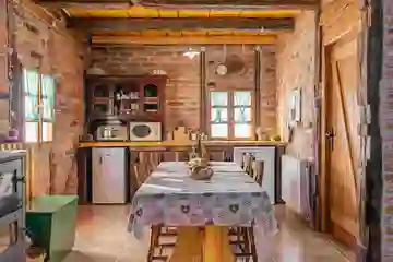 Traditional Holiday House in Sekirišće for 4