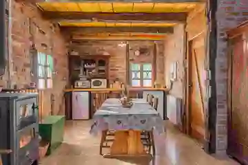 Traditional Holiday House in Sekirišće for 4