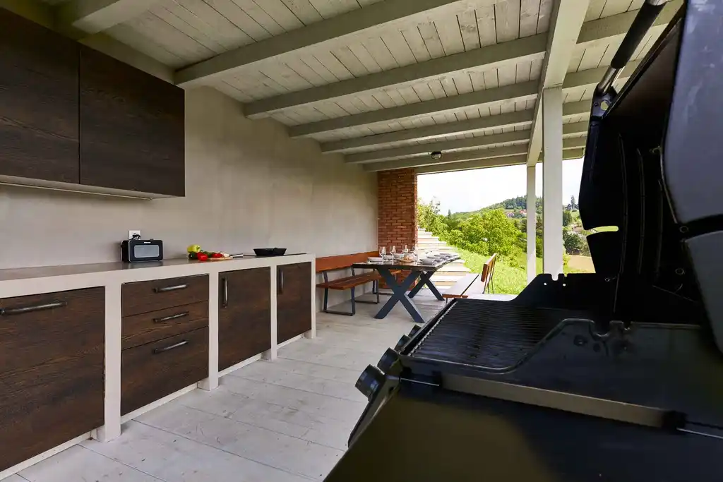 Holiday House in Bijela Gorica for 10 Guests