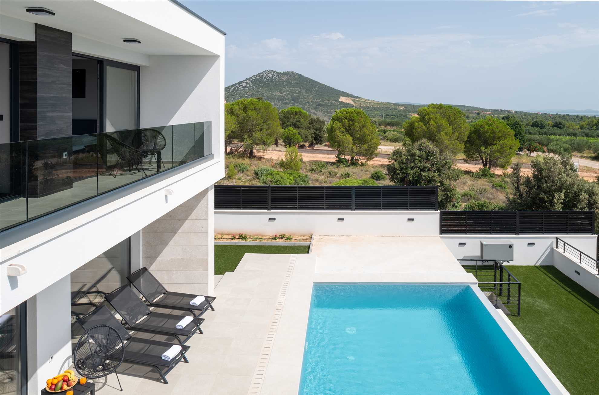 Villa Nino with padel court