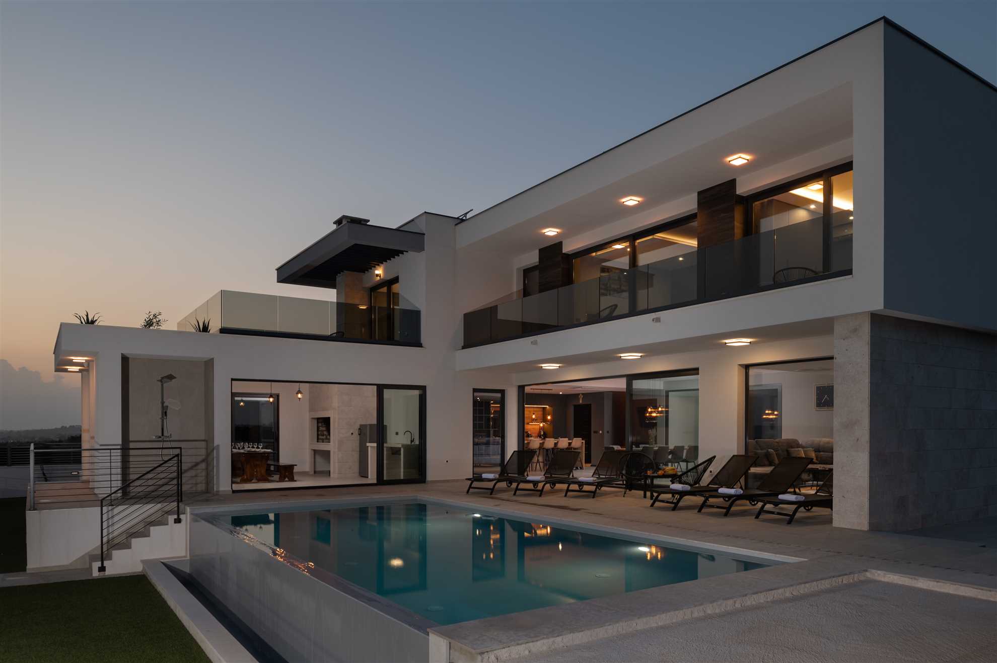 Villa Nino with padel court