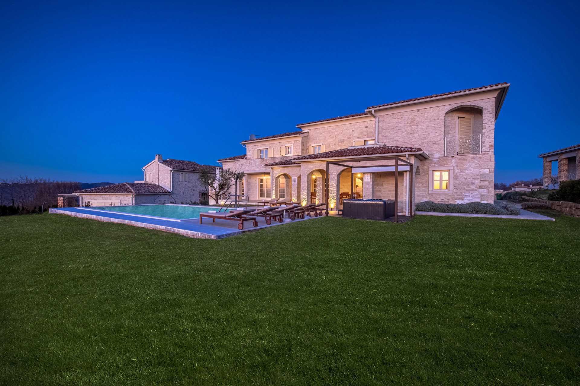 Villa Sara Bajkini with vineyard view
