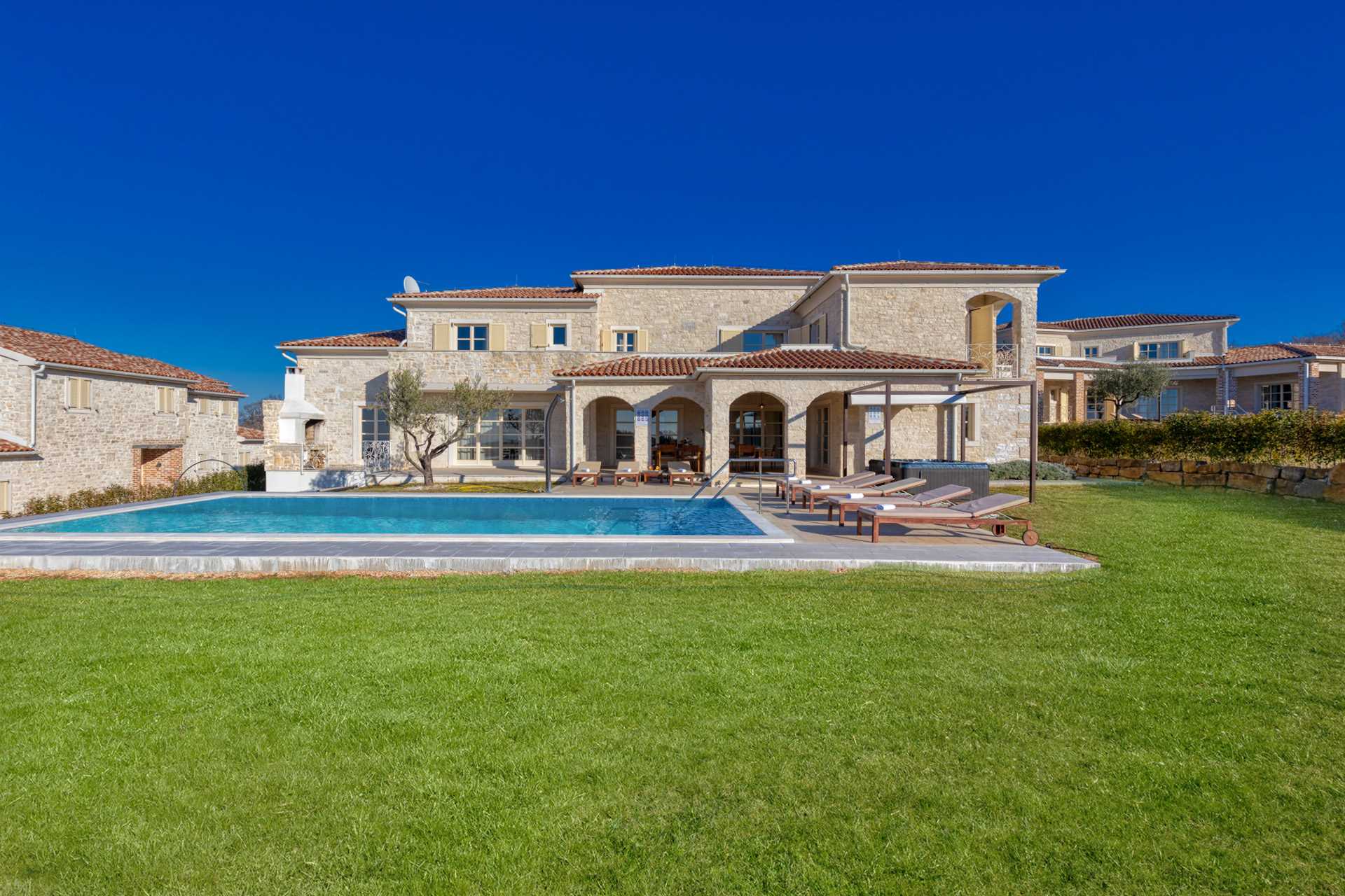Villa Sara Bajkini with vineyard view