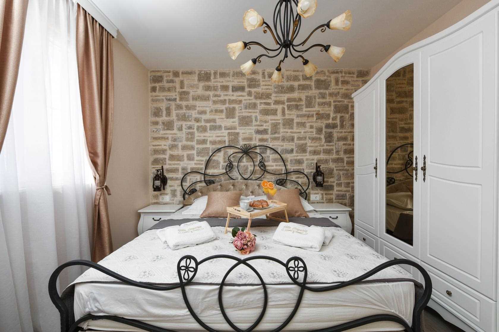 Vila s grijanim bazenom i pogledom na more u blizini Zadra