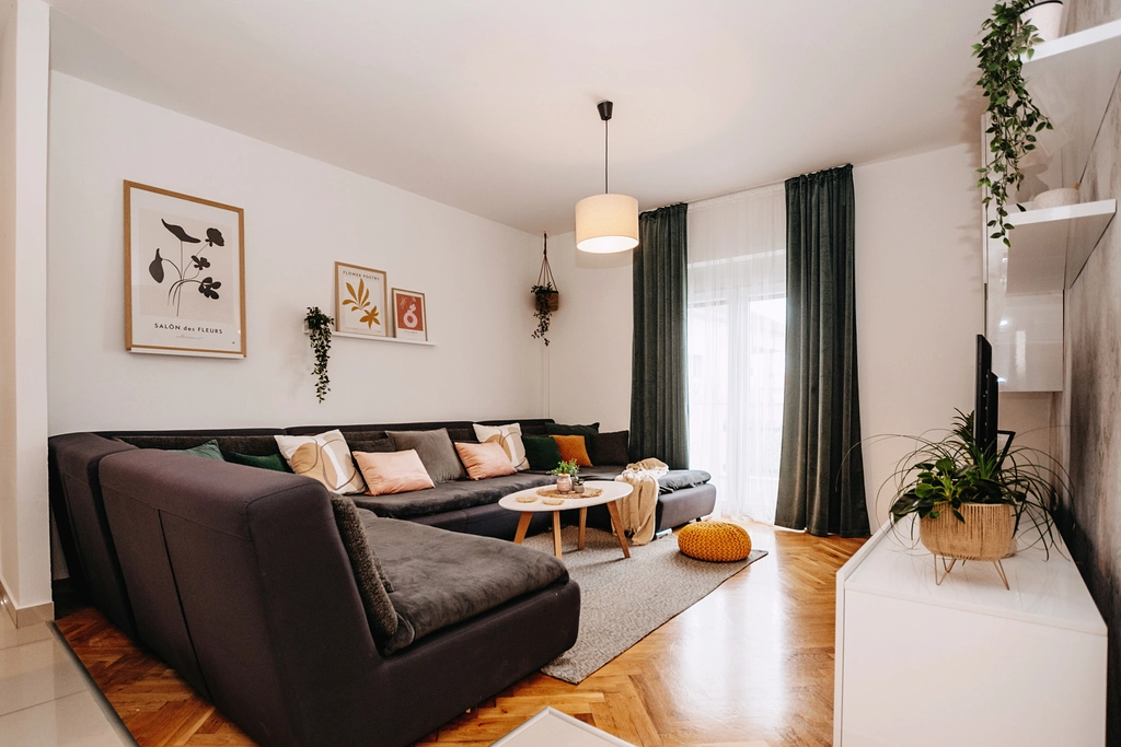 Two-Bedroom Apartment in Zadar with Balcony