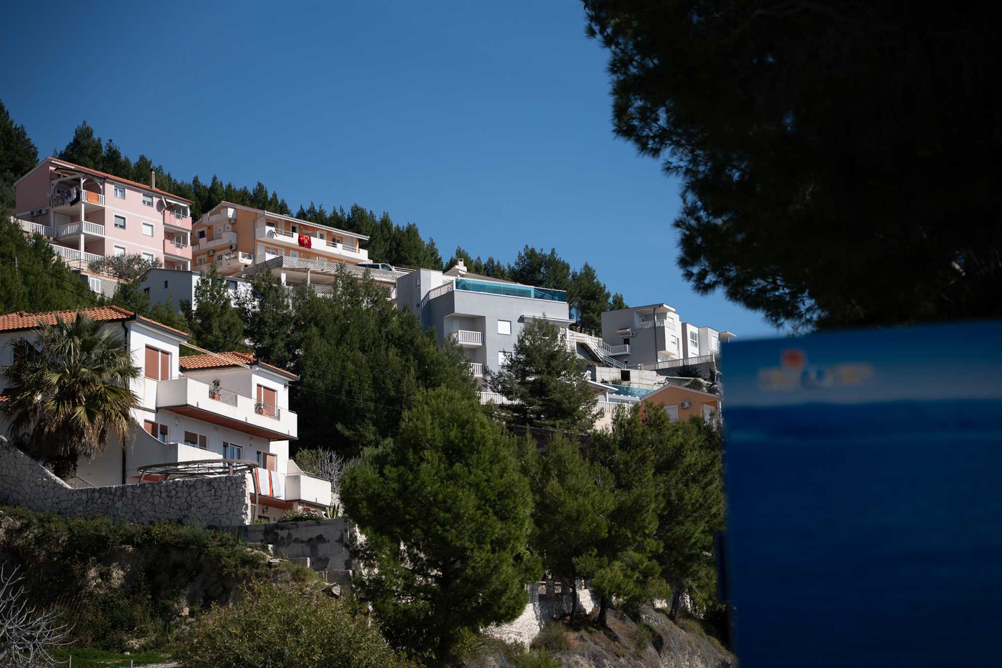 Sunny Hill Apartments with pool #2