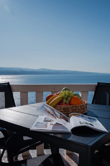 2-Bedroom Apartment with Pool in Čelina