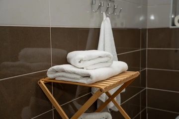 2-Bedroom Apartment with Pool in Čelina