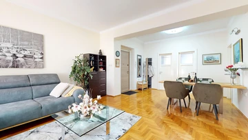 Split Apartment for 4 Guests with 2 Bedrooms