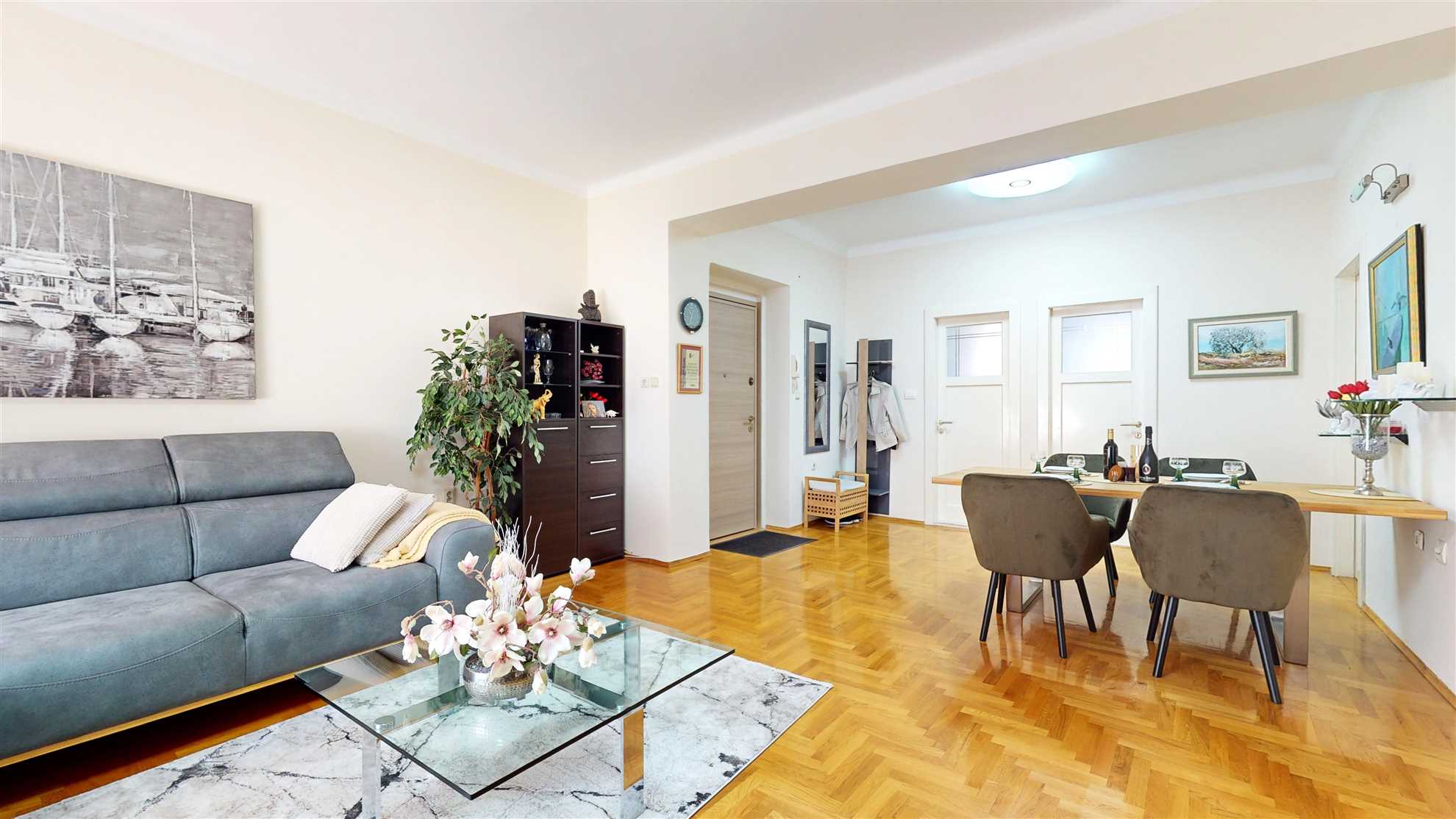 Center and Bačvice Beach Apartment Stella